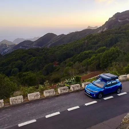 Rooftop Tent - The Views Of The Island Кемпинг *